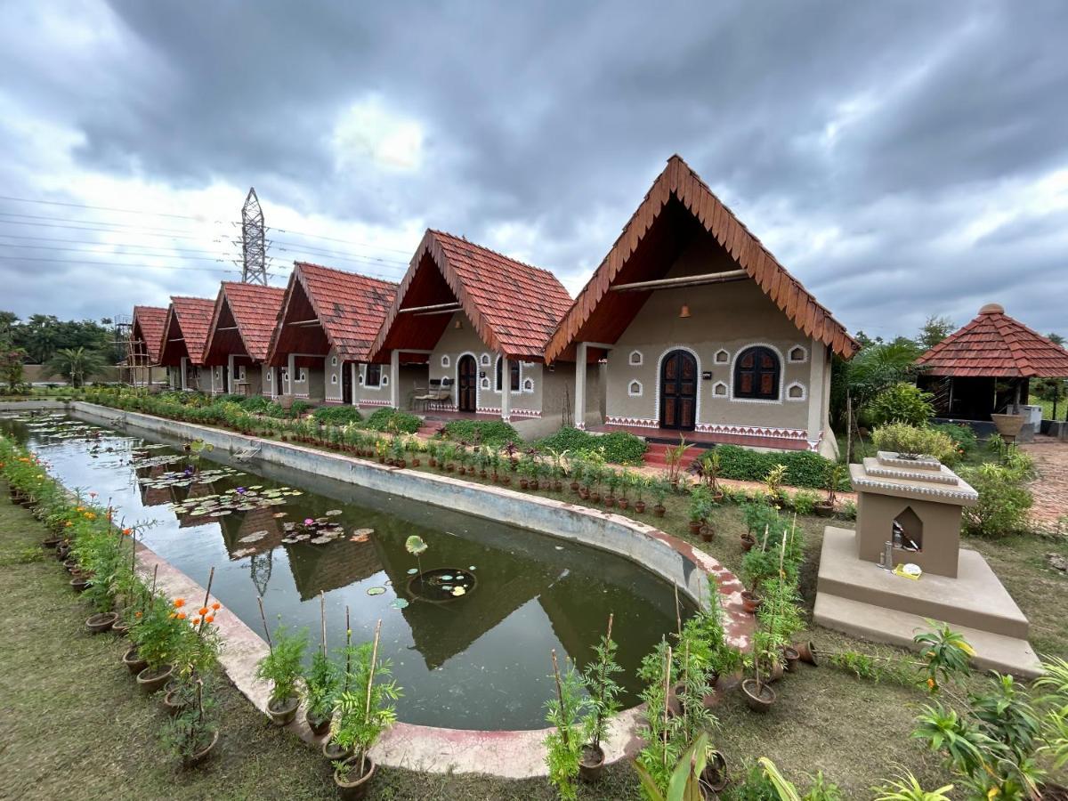 Arshinagar Shilpogram Hotel โกลกาตา ภายนอก รูปภาพ